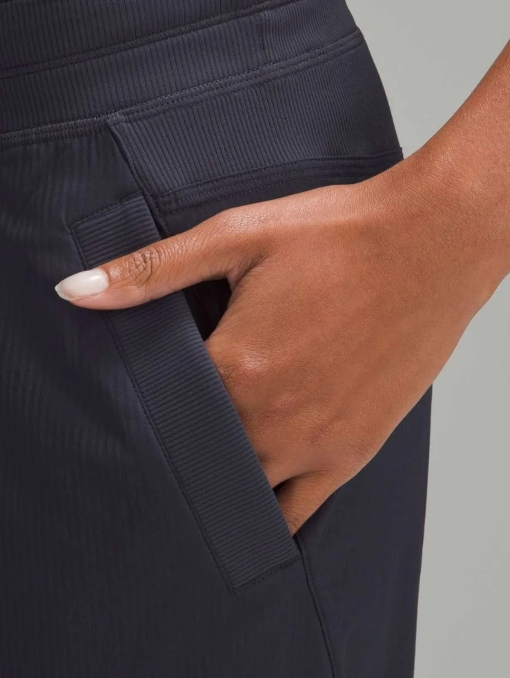 Lululemon Dance Studio Mid-Rise Pant Regular Sz 2 Black Night - Picture 5 of 15
